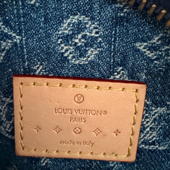 Louis Vuitton denim High Rise Bumbag Monogram Crossbody with Natural Trim - Picture 4 of 6